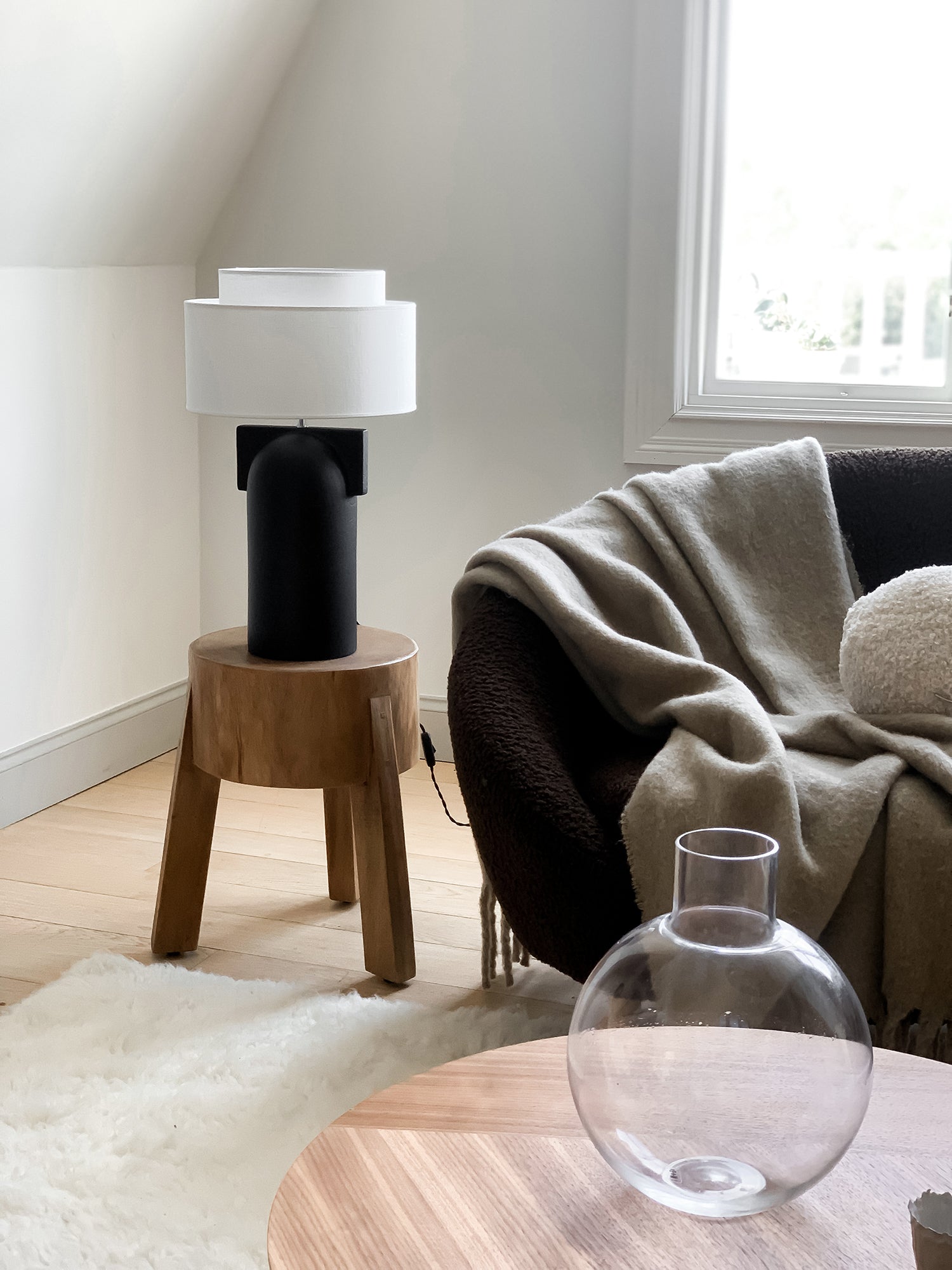 Figoll Table lamp Black