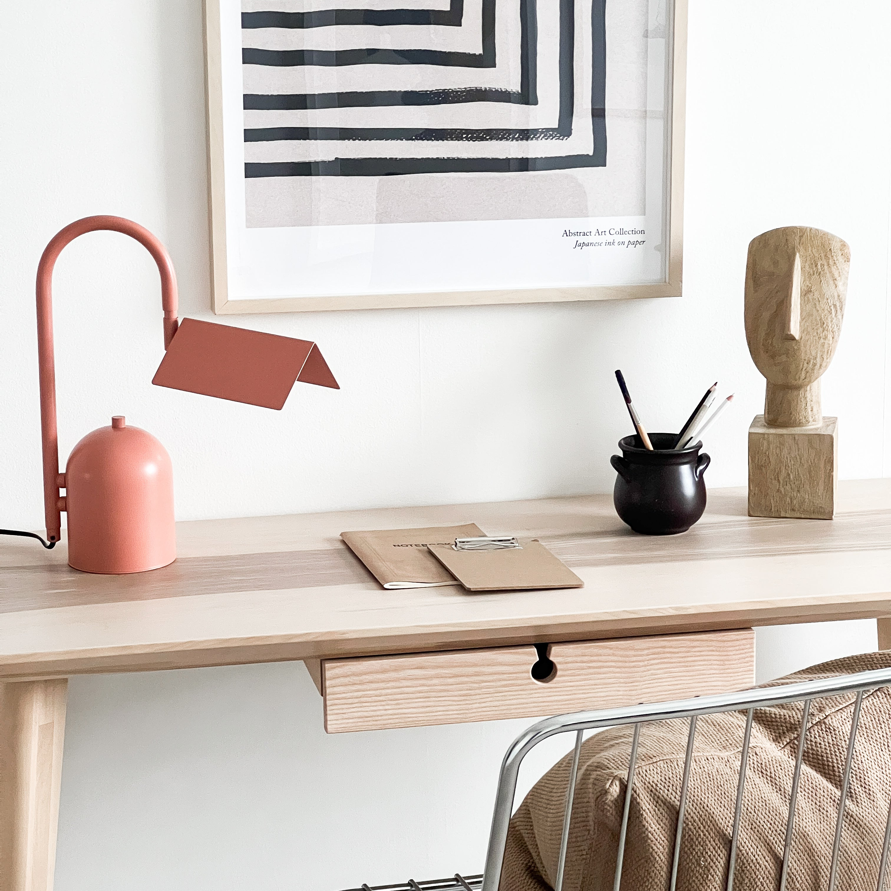 Angol Slim Table lamp, Warm Peach