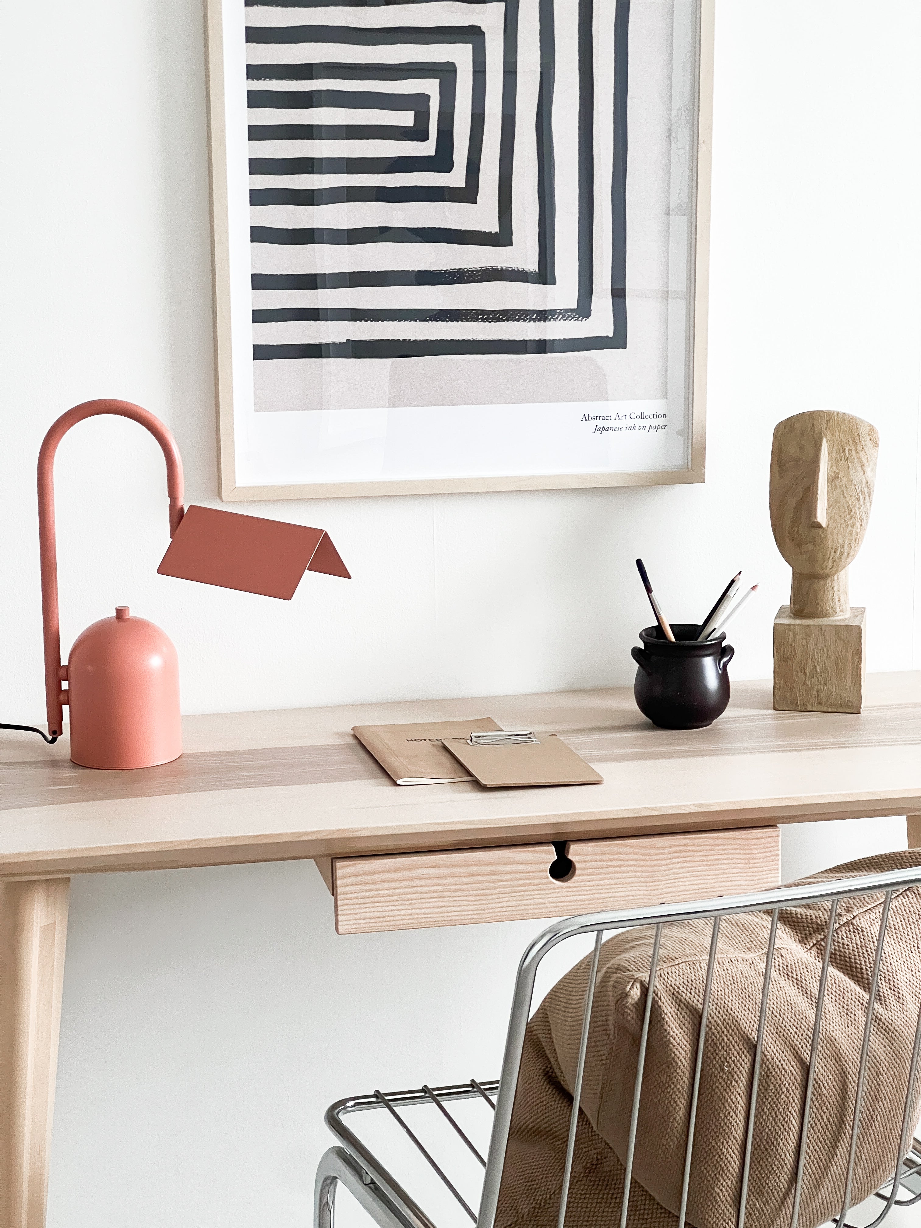 Angol Slim Table lamp, Warm Peach