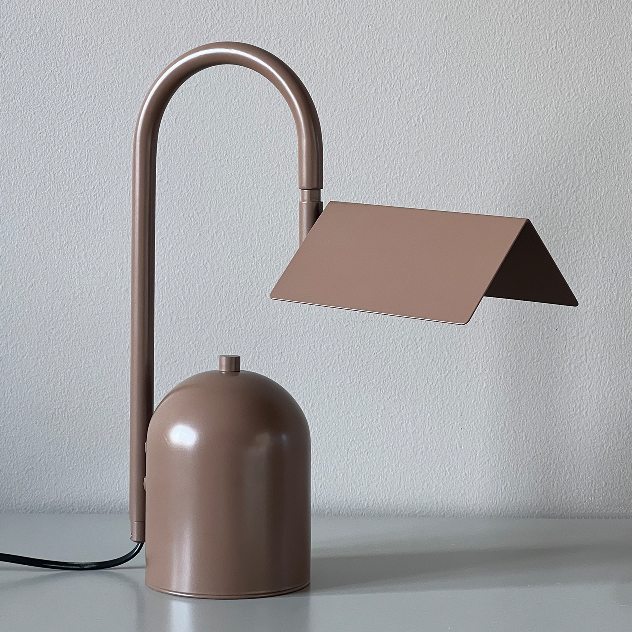 Angol Slim Table lamp, Brown